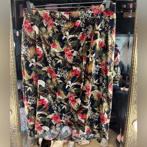 Collectif Kala Lanai Sarong skirt XL - Picture 3 of 6